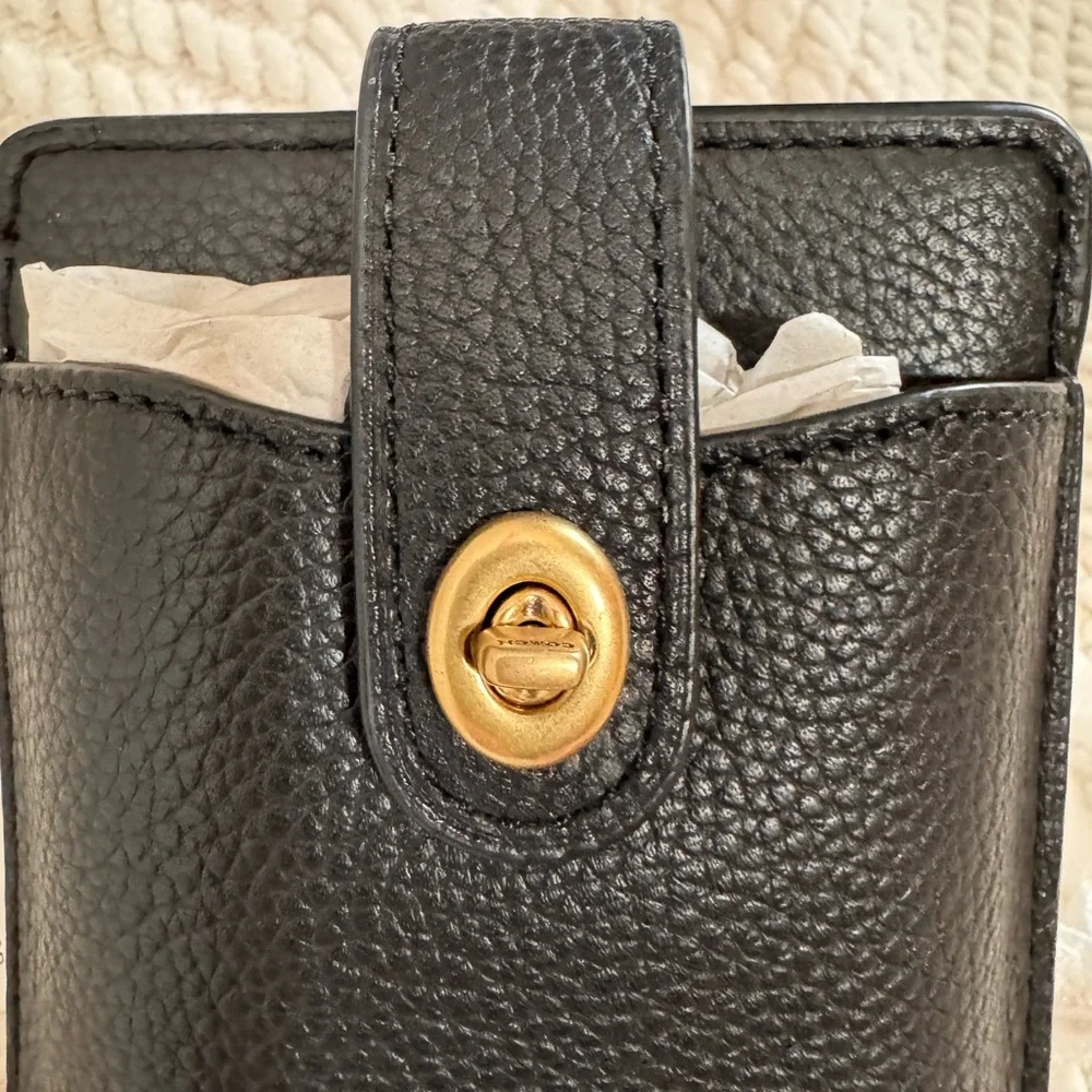 Coach NWT Turnlock Chain Phone Crossbody Bag Black Pebble Leather - Picture 5 of 11